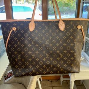 Authentic Louie Vuitton neverfull GM (largest size)